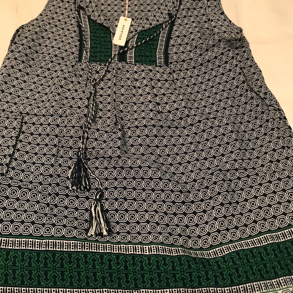 Max Studio sleeveless peasant top. New with tag.